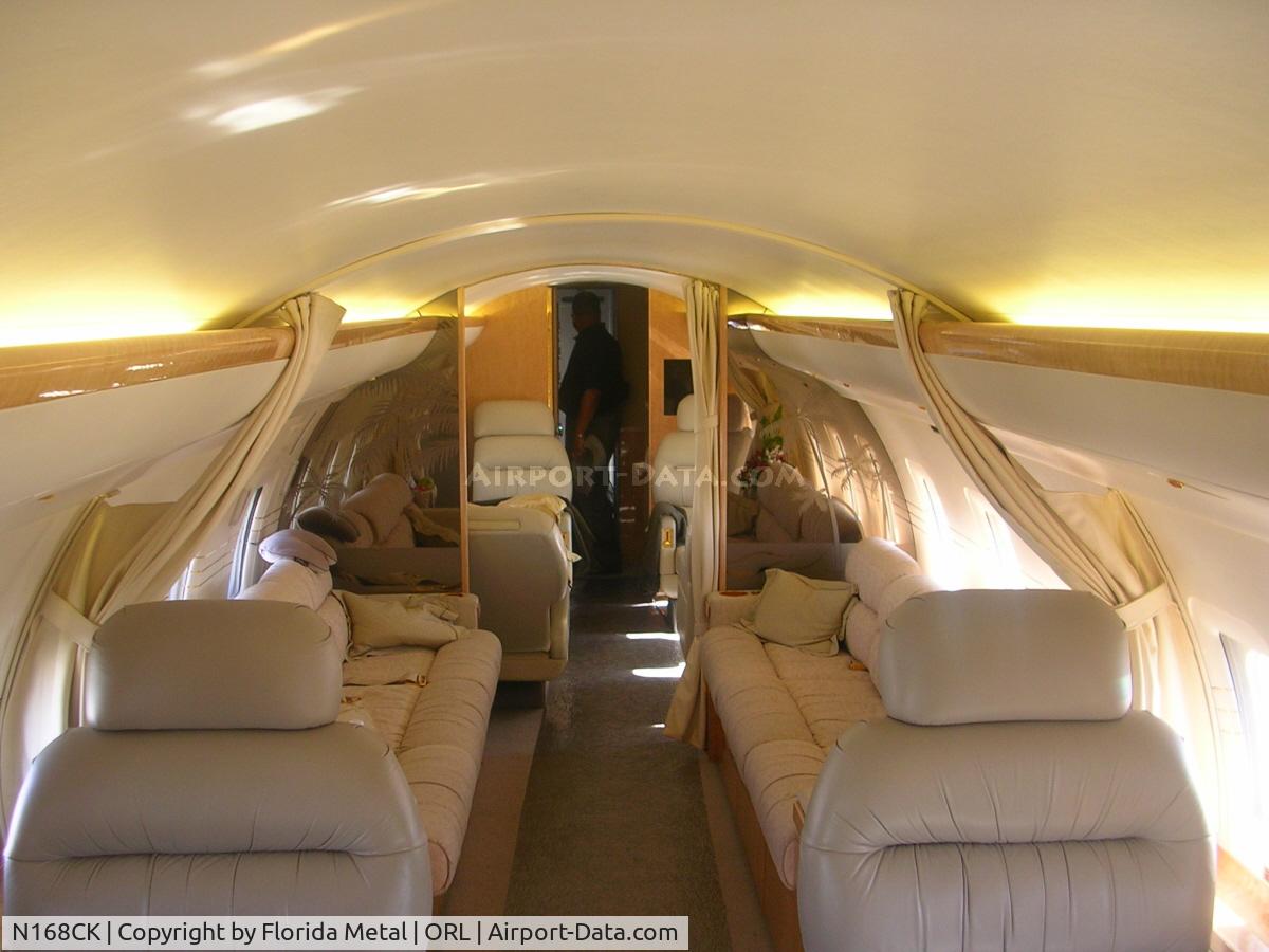 N168CK, 1996 Canadair CRJ-100SE (CL-600-2B19) C/N 7099, NBAA 2005