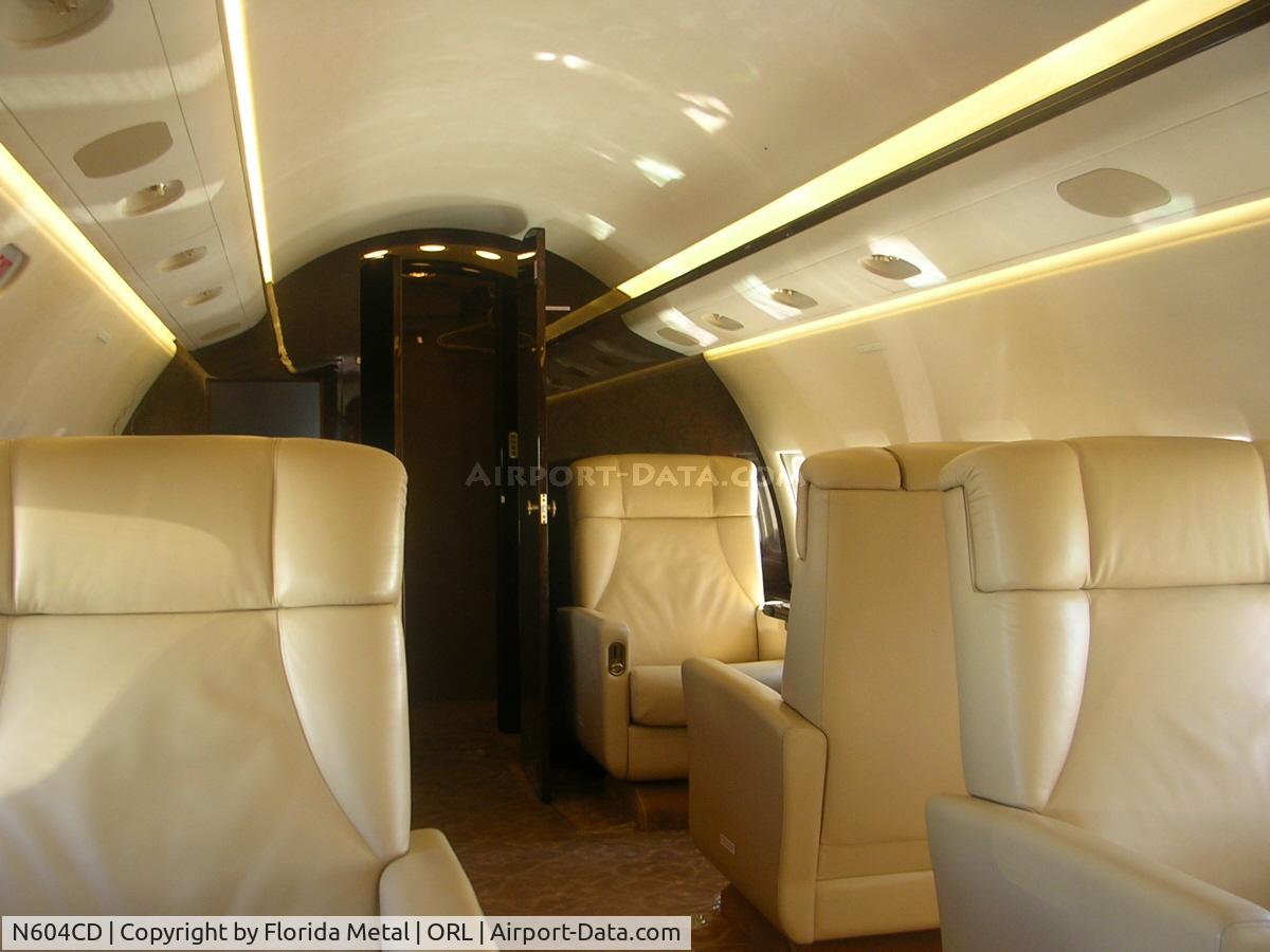 N604CD, 2004 Bombardier Challenger 604 (CL-600-2B16) C/N 5591, NBAA 2005