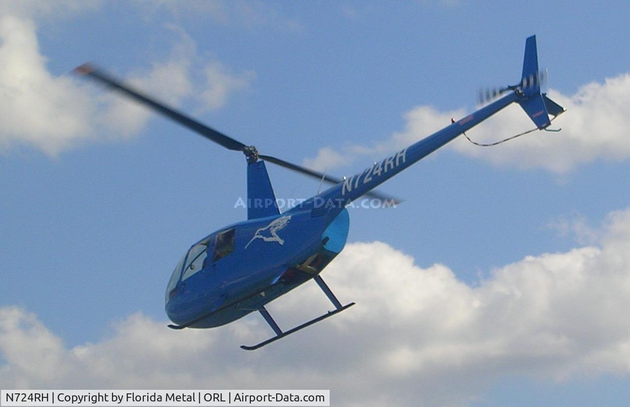 N724RH, 2004 Robinson R44 II C/N 10239, NBAA 2005