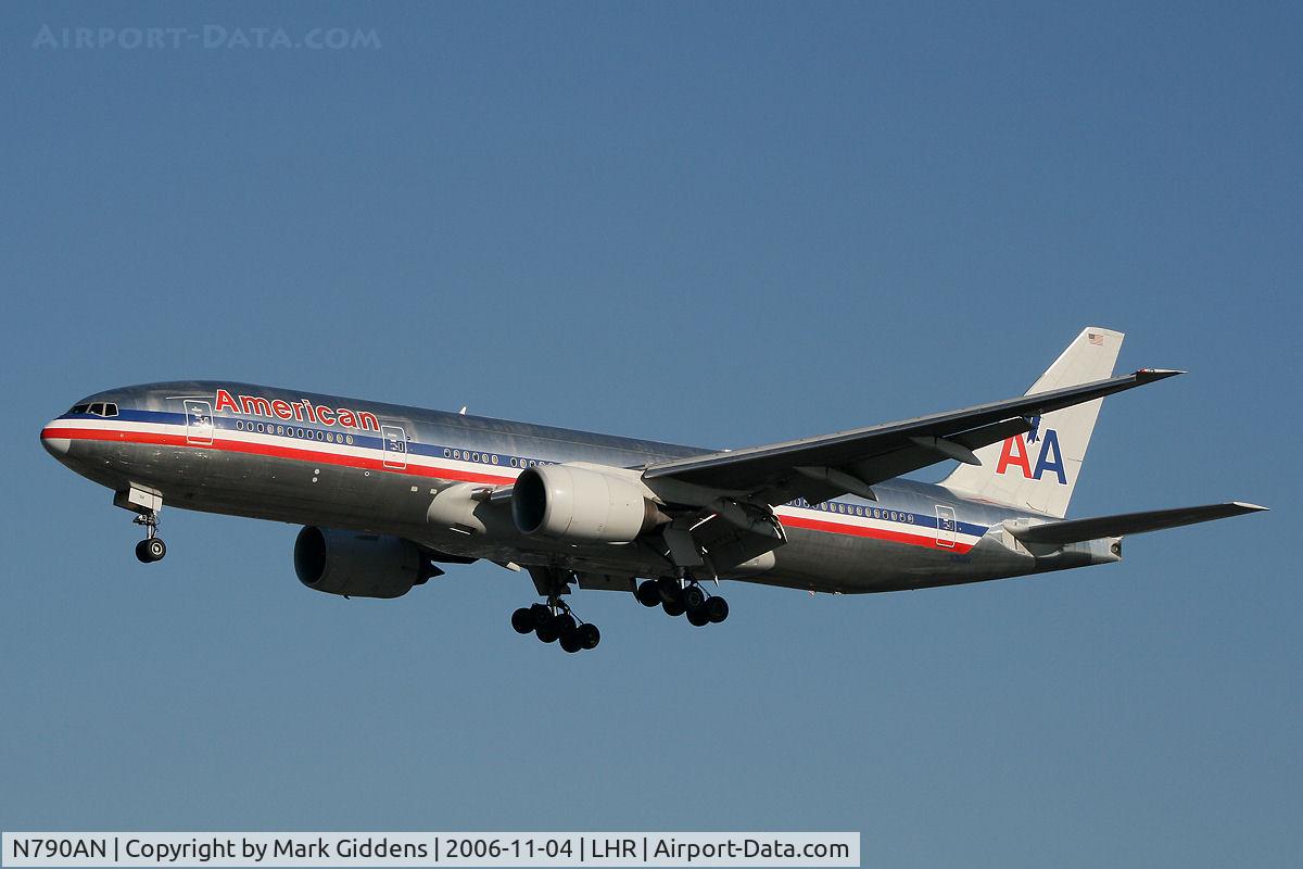 N790AN, 2000 Boeing 777-223 C/N 30251, N790AN Boeing 777-223ER American Airlines