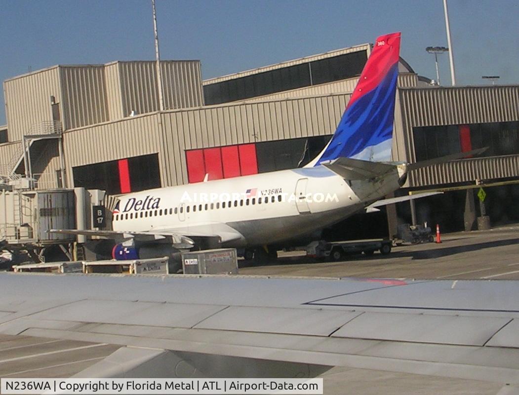 N236WA, 1984 Boeing 737-247 C/N 23184, Old school