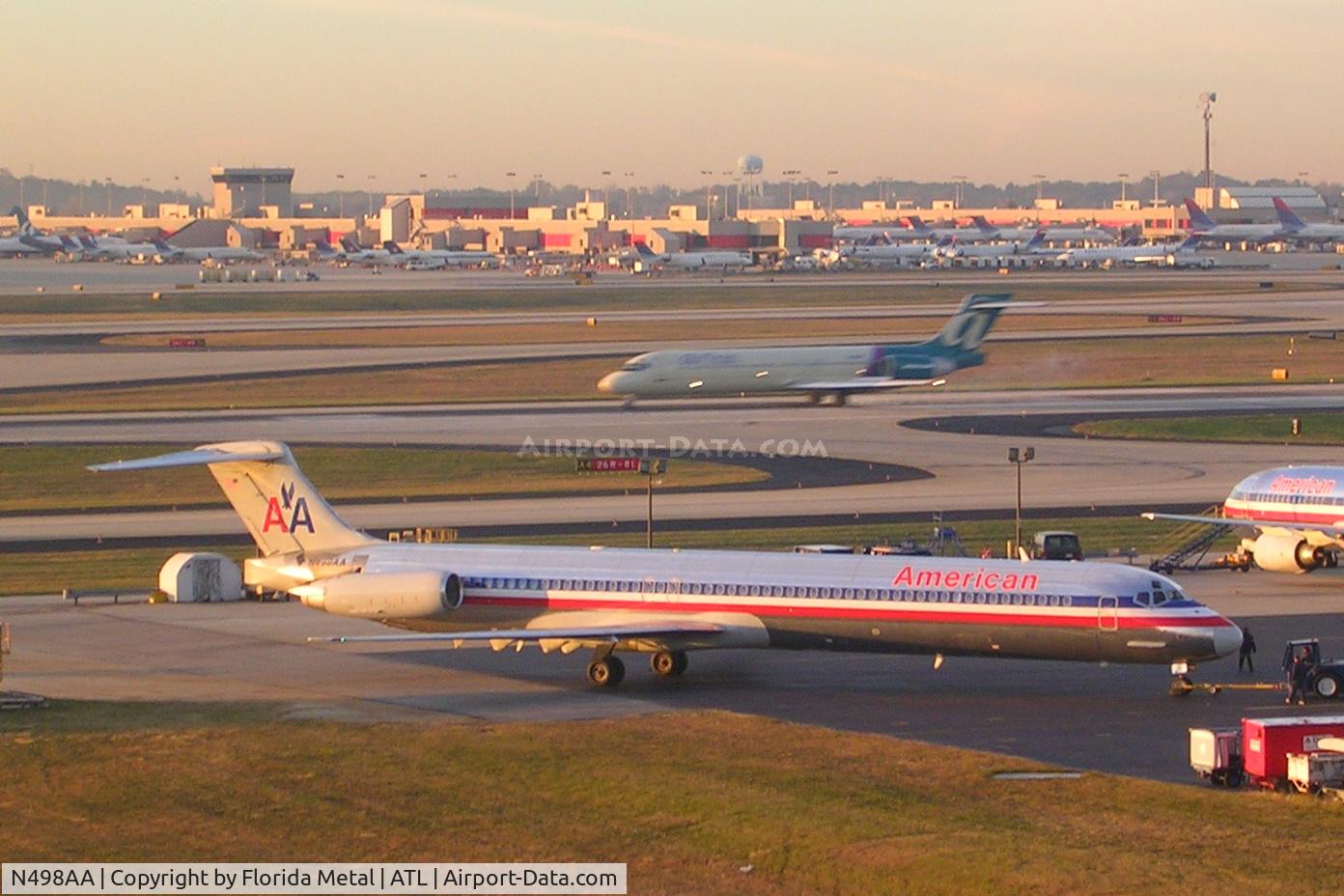 N498AA, 1989 McDonnell Douglas MD-82 (DC-9-82) C/N 49736, Early morning at ATL