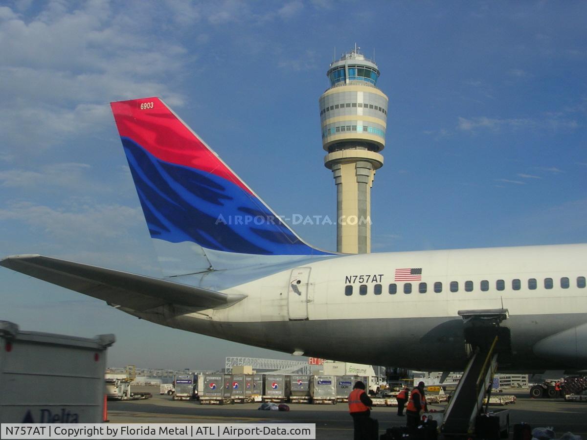N757AT, 1984 Boeing 757-212 C/N 23127, tail
