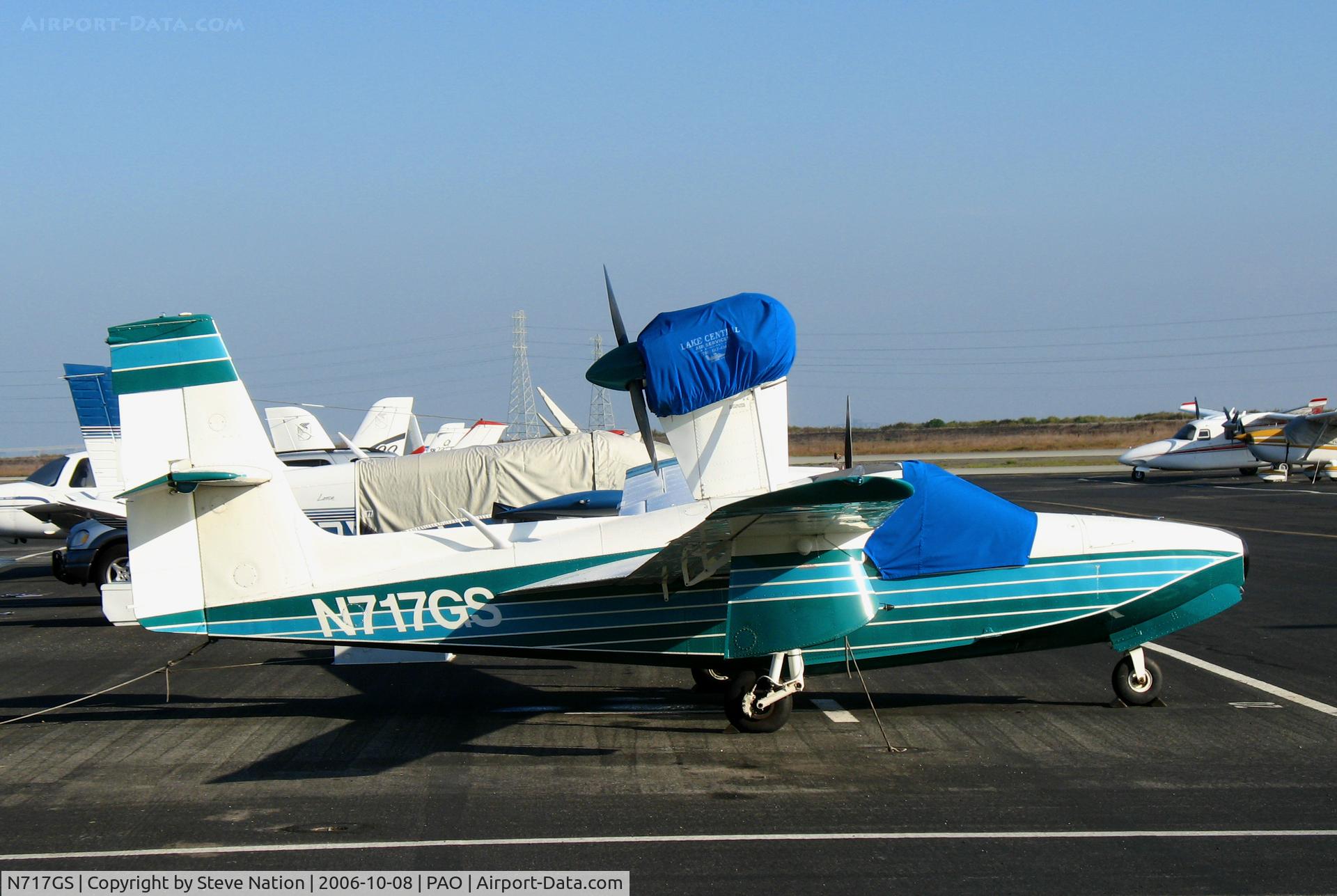 N717GS, 1976 Consolidated Aeronautics Inc. LAKE LA-4-200 C/N 745, Better shot of Consolidated Aeronautics Lake LA-4-200 @ Palo Alto Airport, CA