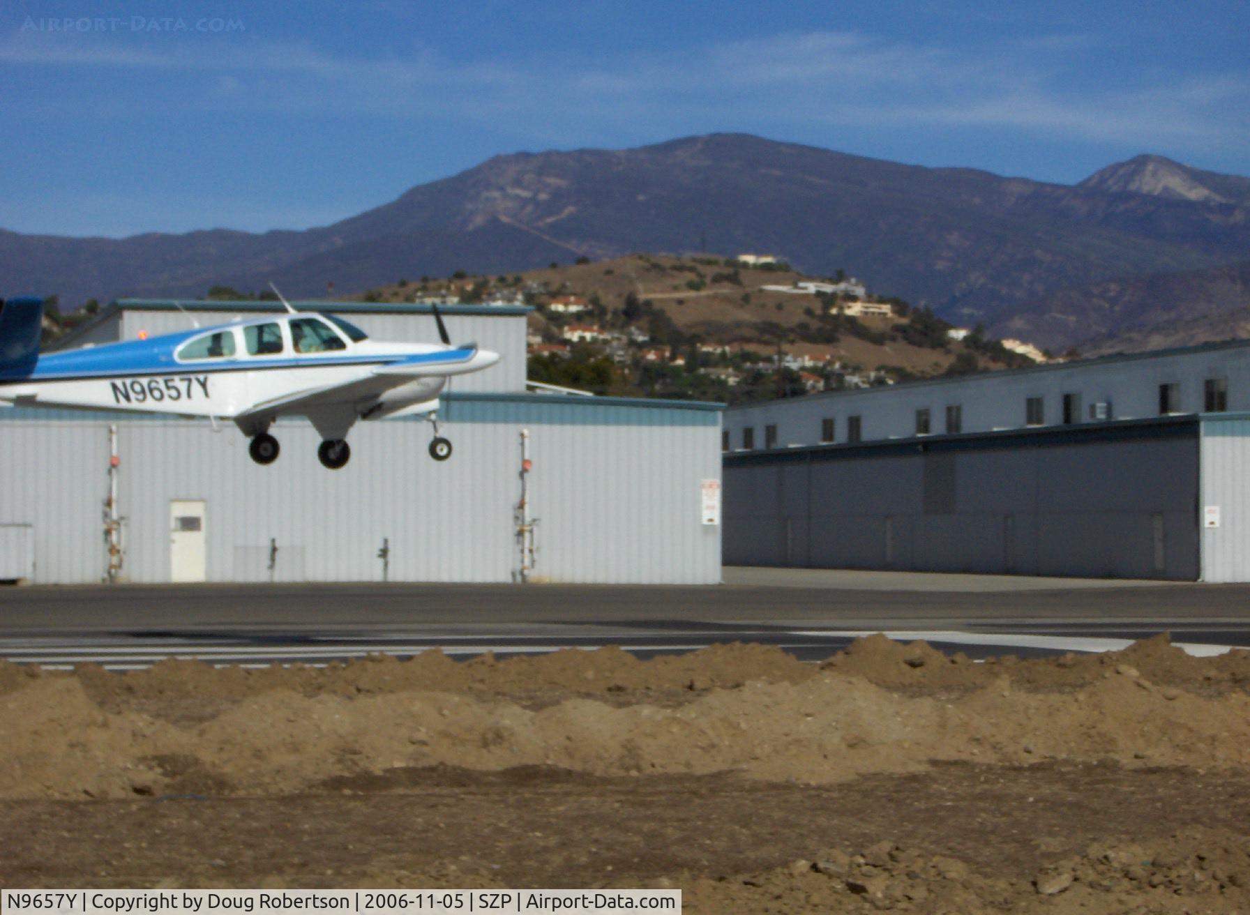 N9657Y, 1962 Beech P35 Bonanza C/N D-7072, 1962 Beech P35 BONANZA, Continental O-470-N 260 Hp, landing Runway 04