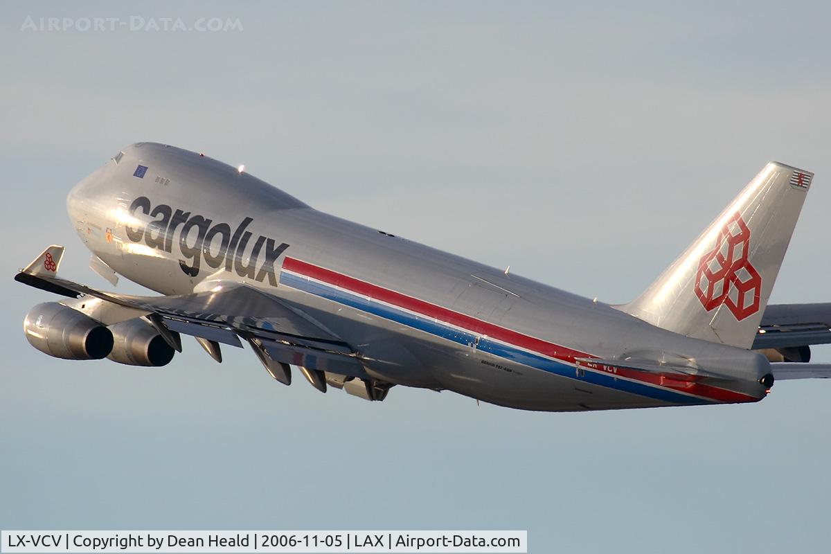 LX-VCV, 2005 Boeing 747-4R7F/SCD C/N 34235, Cargolux LX-VCV (FLT CLX775) climbing out from RWY 25R enroute to Luxembourg (ELLX).