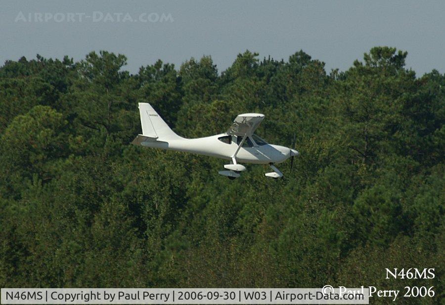 N46MS, Stoddard-Hamilton Glastar C/N 5216, Pretty Glastar getting ready to touchdown