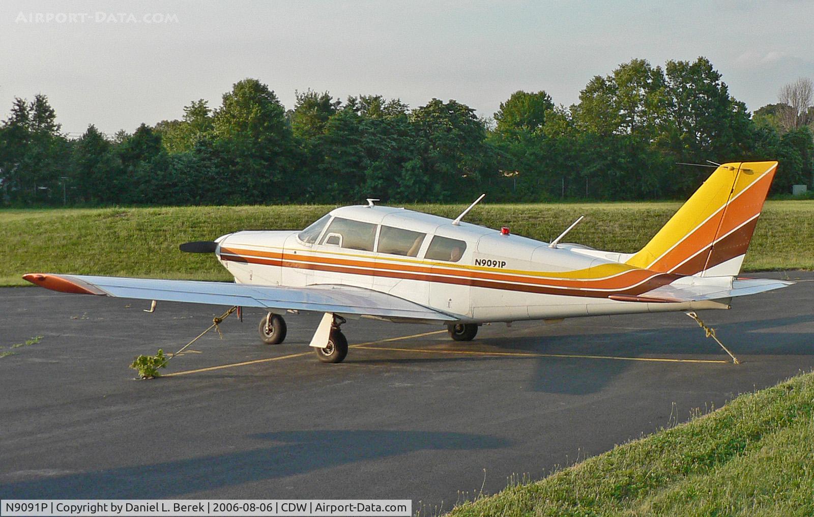 N9091P, 1966 Piper PA-24-260 C/N 24-4565, Retro Comanche sits at Wright Field, Essex County.