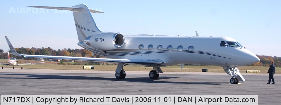 N717DX, 2007 Gulfstream Aerospace GIV-X C/N 4107, 2002 Gulfstream in Danville Va.