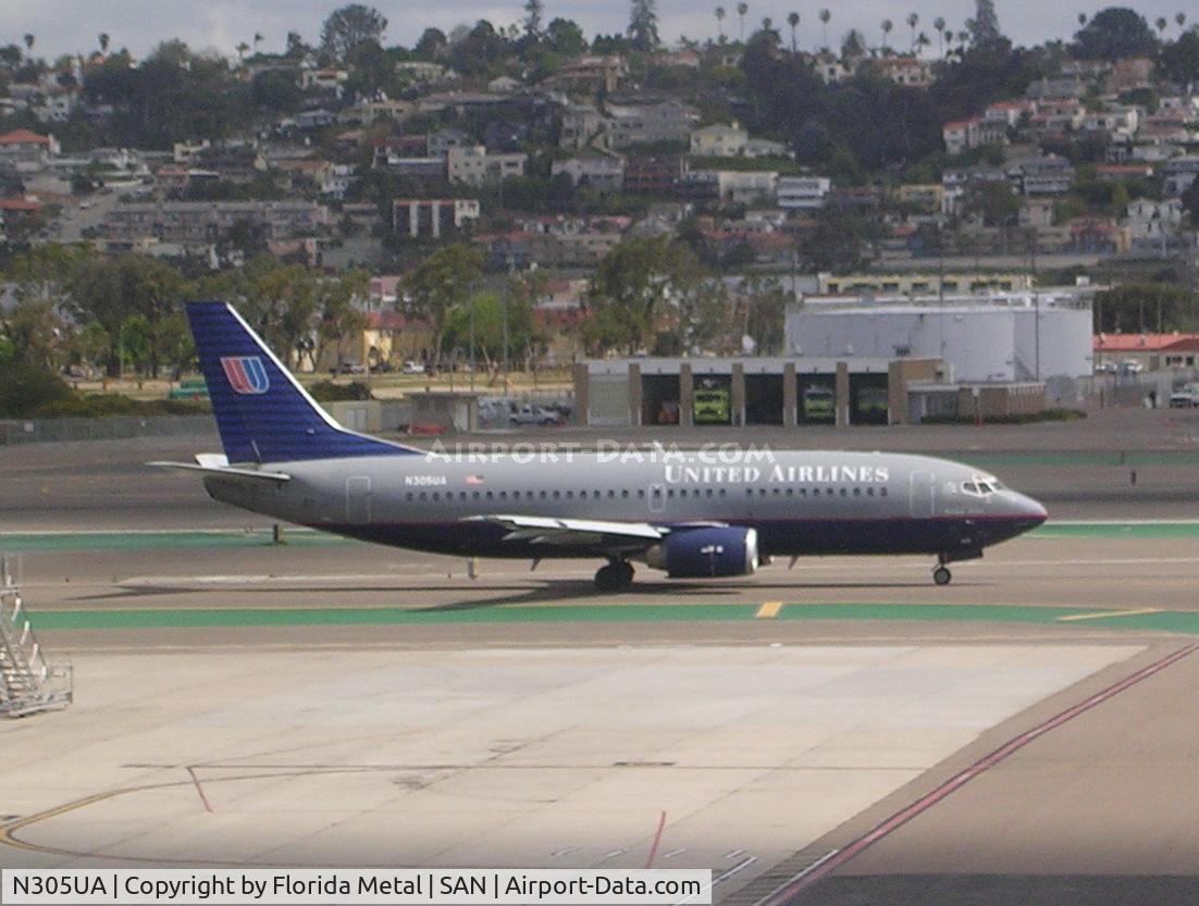 N305UA, 1987 Boeing 737-322 C/N 23666, Commuter terminal