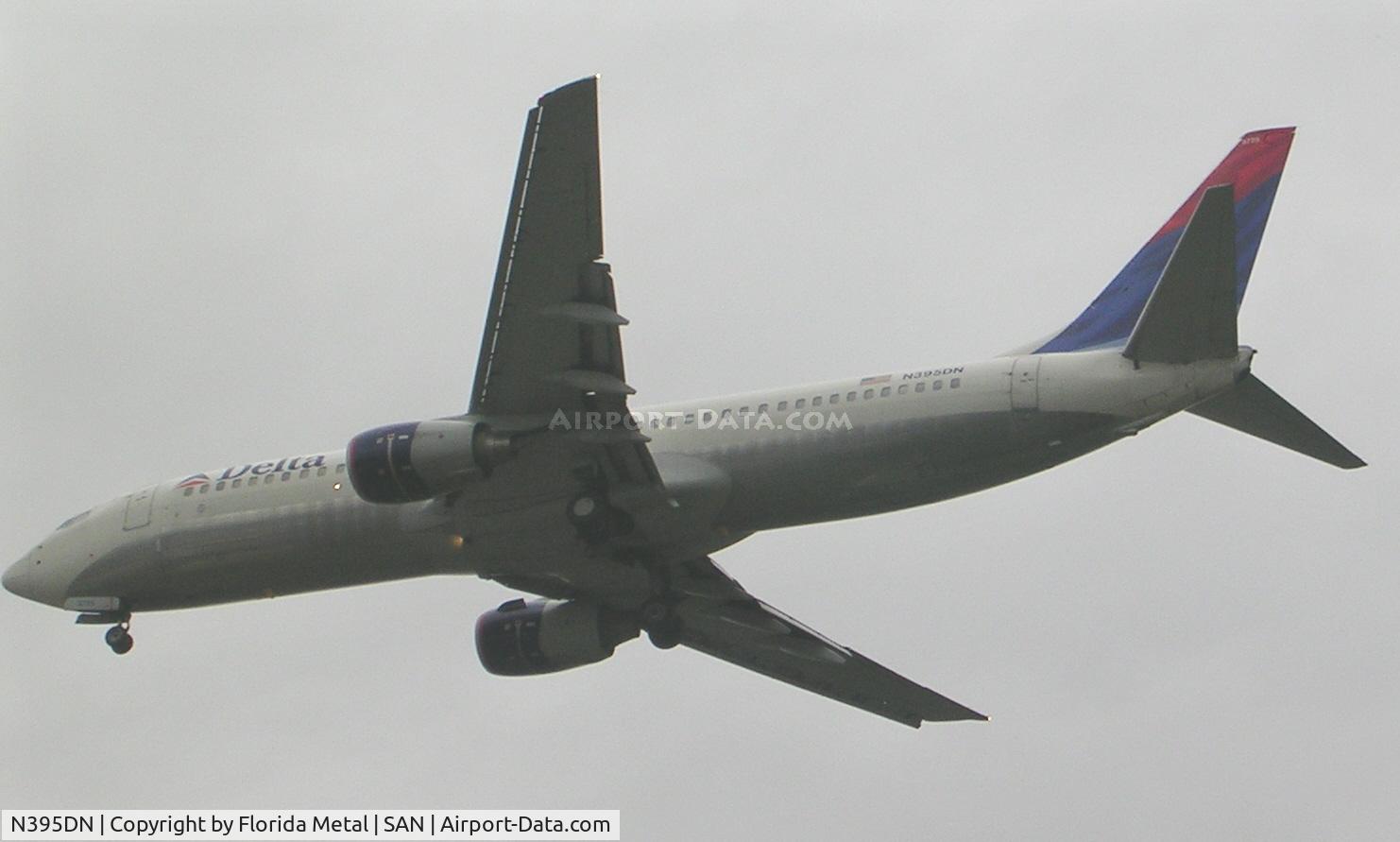 N395DN, 2000 Boeing 737-832 C/N 30773, Balboa