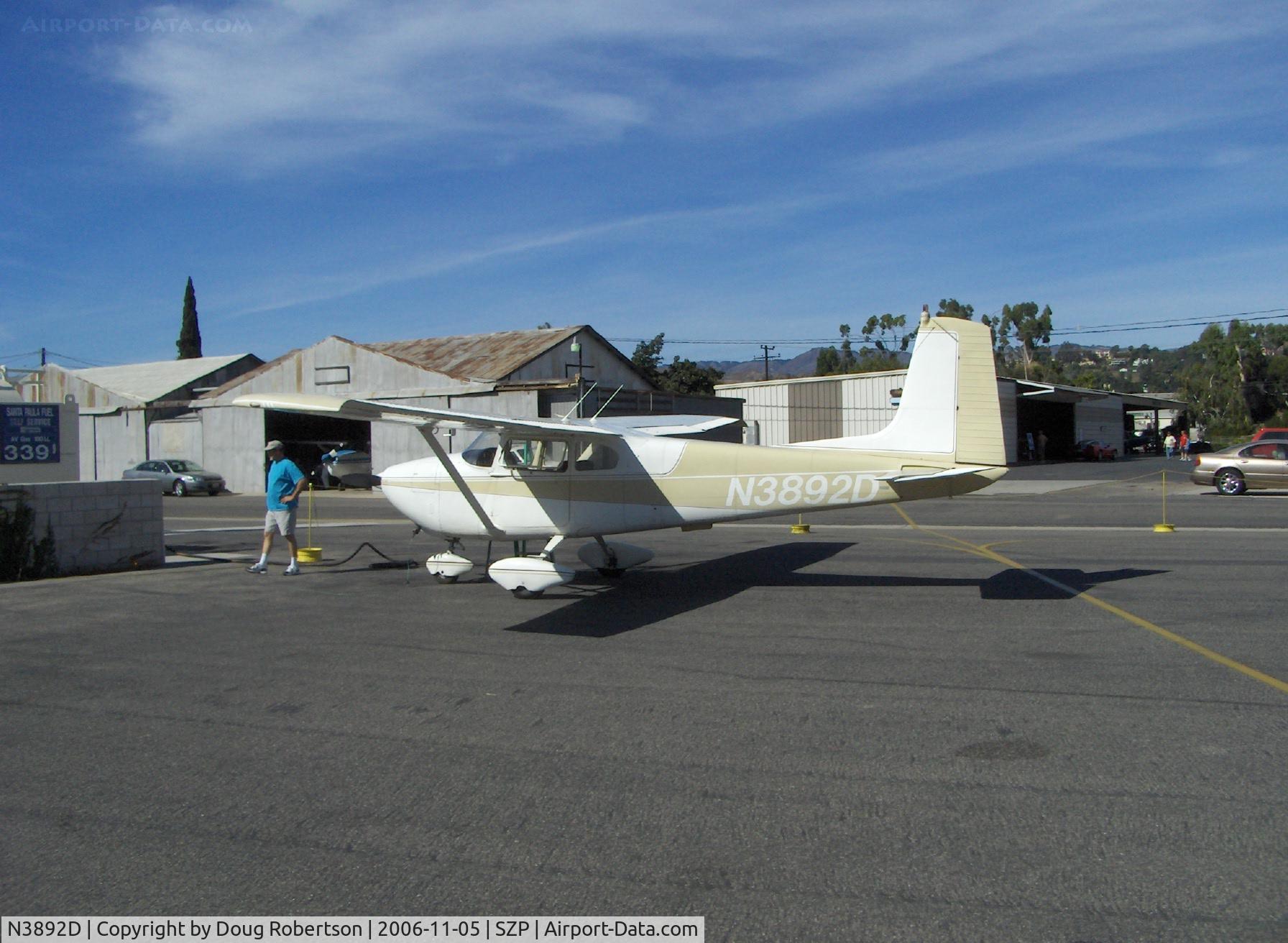 N3892D, 1957 Cessna 182A Skylane C/N 34592, 1957 Cessna 182A, Continental O-470-S 230 Hp, refueling