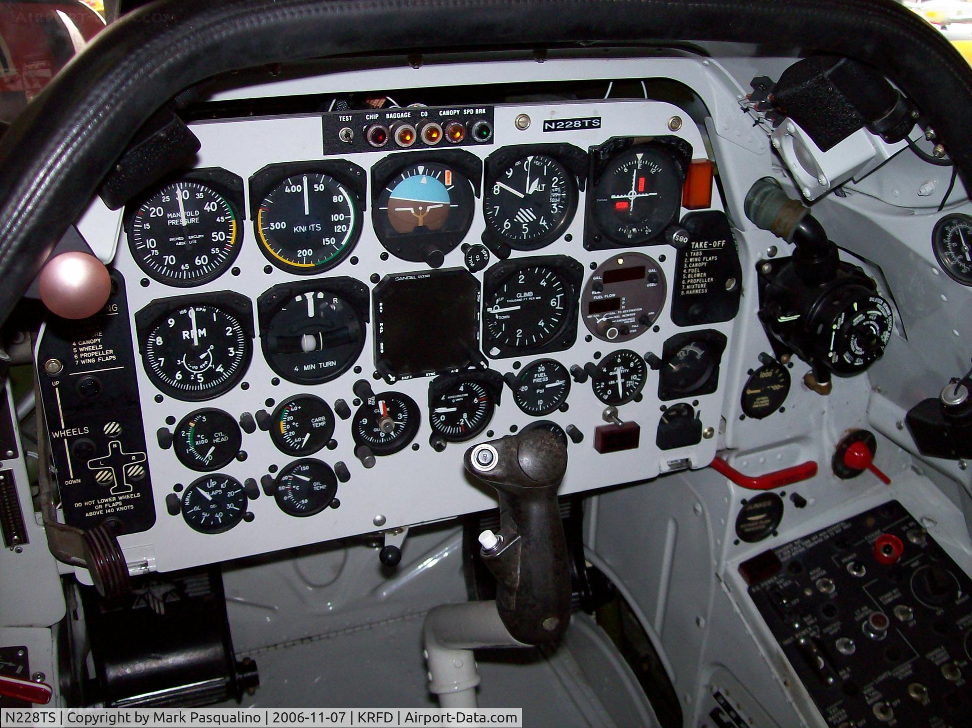 N228TS, 1954 North American T-28D Trojan C/N 200-422, North American T-28