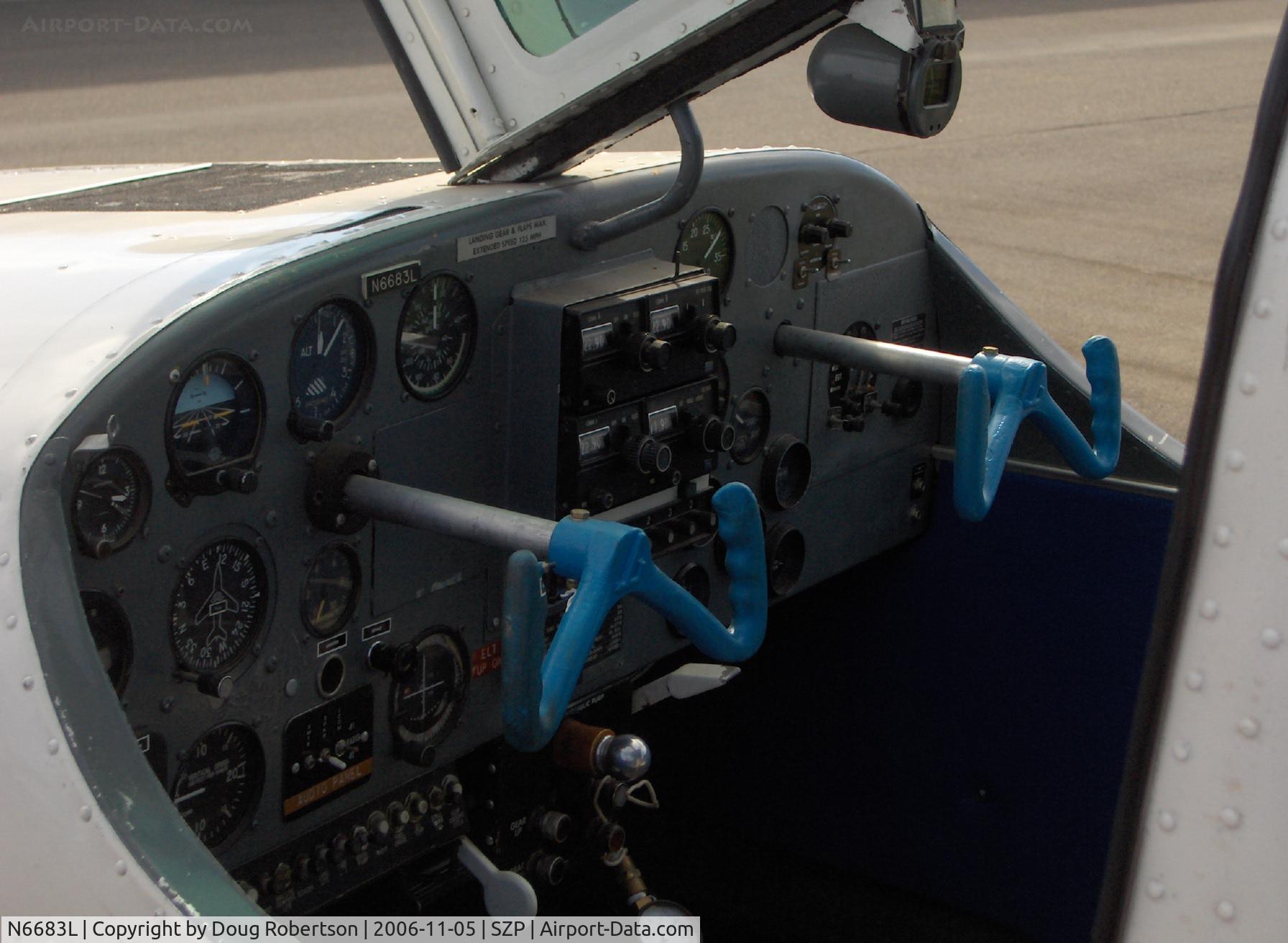 N6683L, 1970 Lake LA-4 C/N 446, 1970 Lake LA-4-180 Amphibian, instrument panel