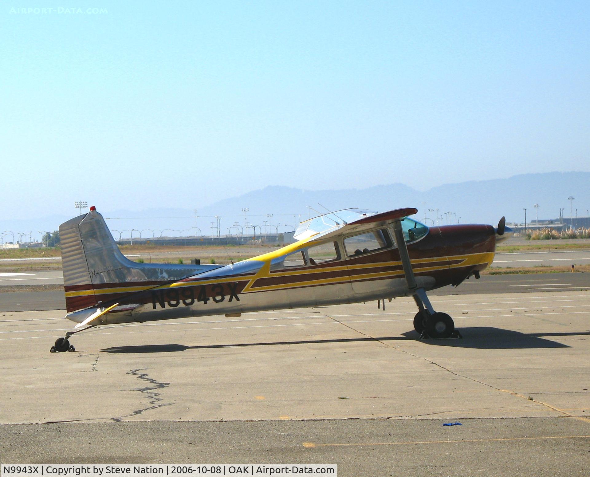 N9943X, 1961 Cessna 185 Skywagon C/N 185-0143, 1961 Cessna 185 visiting from Truckee, CA @ Oakland International Airport, CA