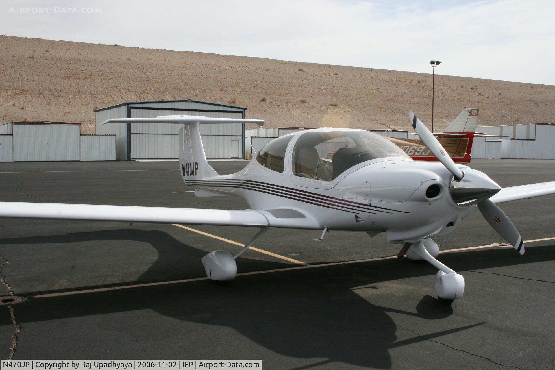 N470JP, 2005 Diamond DA-40 Diamond Star C/N 40.470, N470JP at Bullhead City
