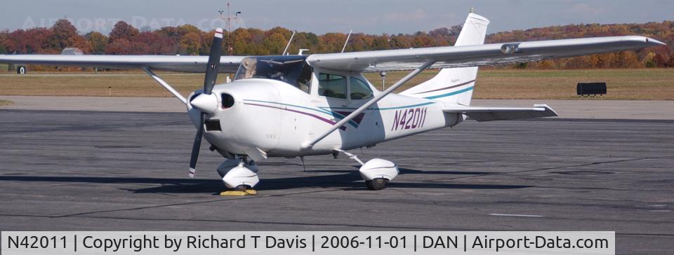 N42011, 1968 Cessna 182L Skylane C/N 18258807, 1968 Cessna 182L in Danville Va.
