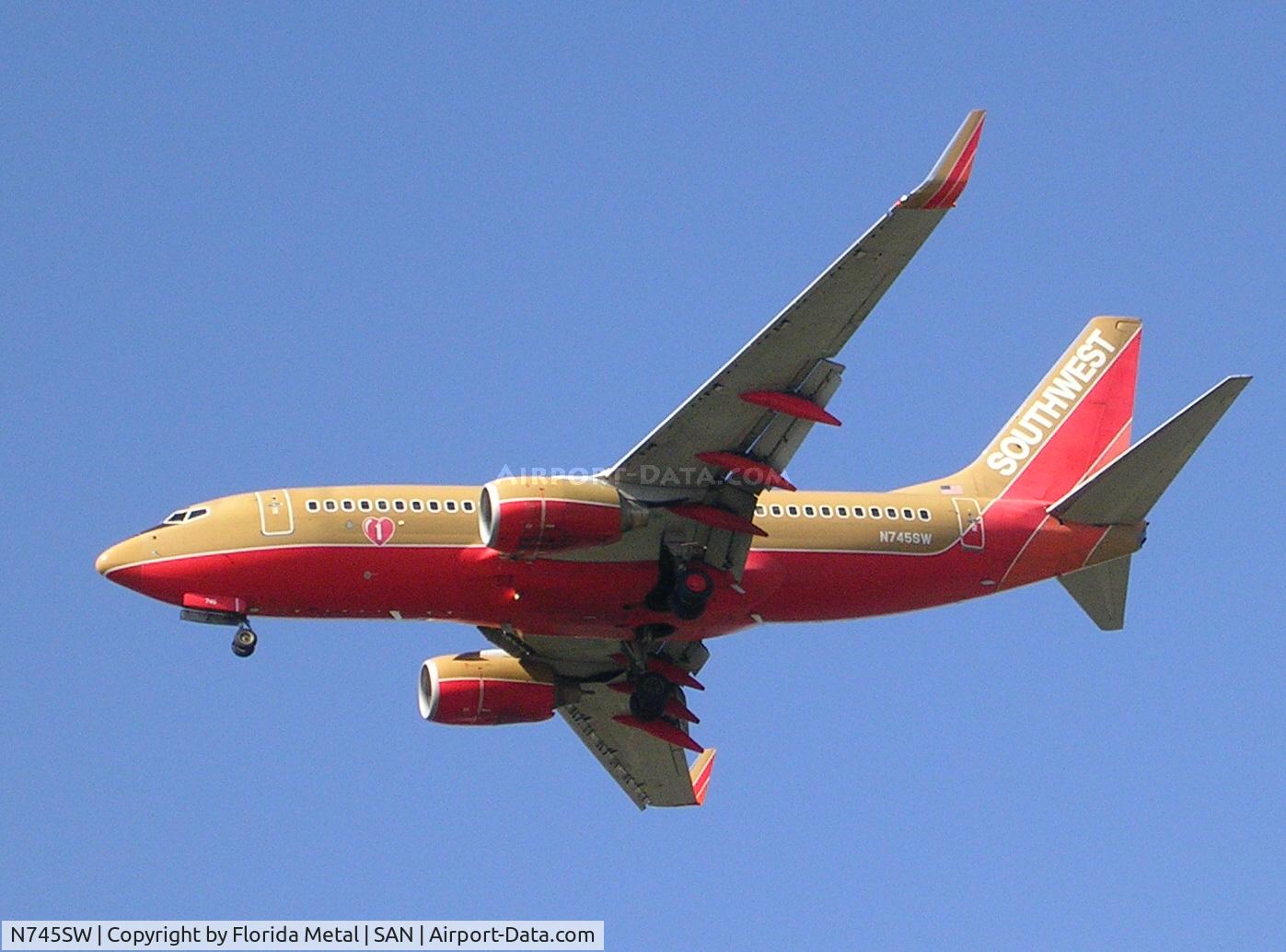 N745SW, 1999 Boeing 737-7H4 C/N 29491, Balboa
