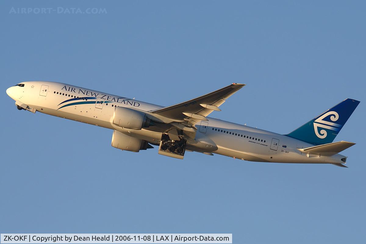 ZK-OKF, 2006 Boeing 777-219/ER C/N 34378, Air New Zealand ZK-OKF (FLT ANZ2) climbing out from LAX enroute to London Heathrow (EGLL).