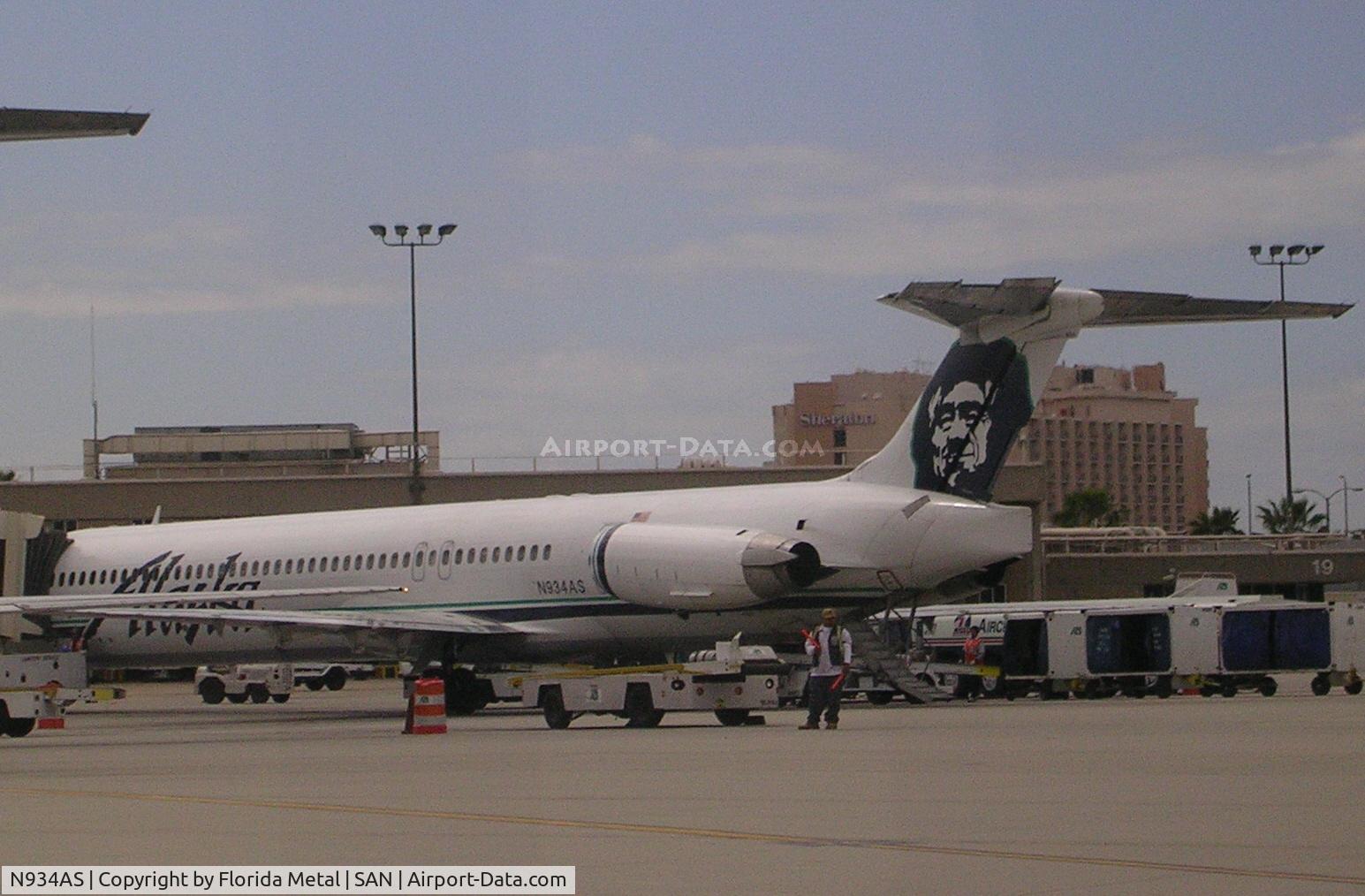 N934AS, 1985 McDonnell Douglas MD-83 (DC-9-83) C/N 49235, SAN