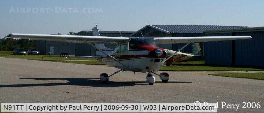 N91TT, 1979 Cessna 182Q Skylane C/N 18267038, Taxiing out to take to the air during the Wilson Open House