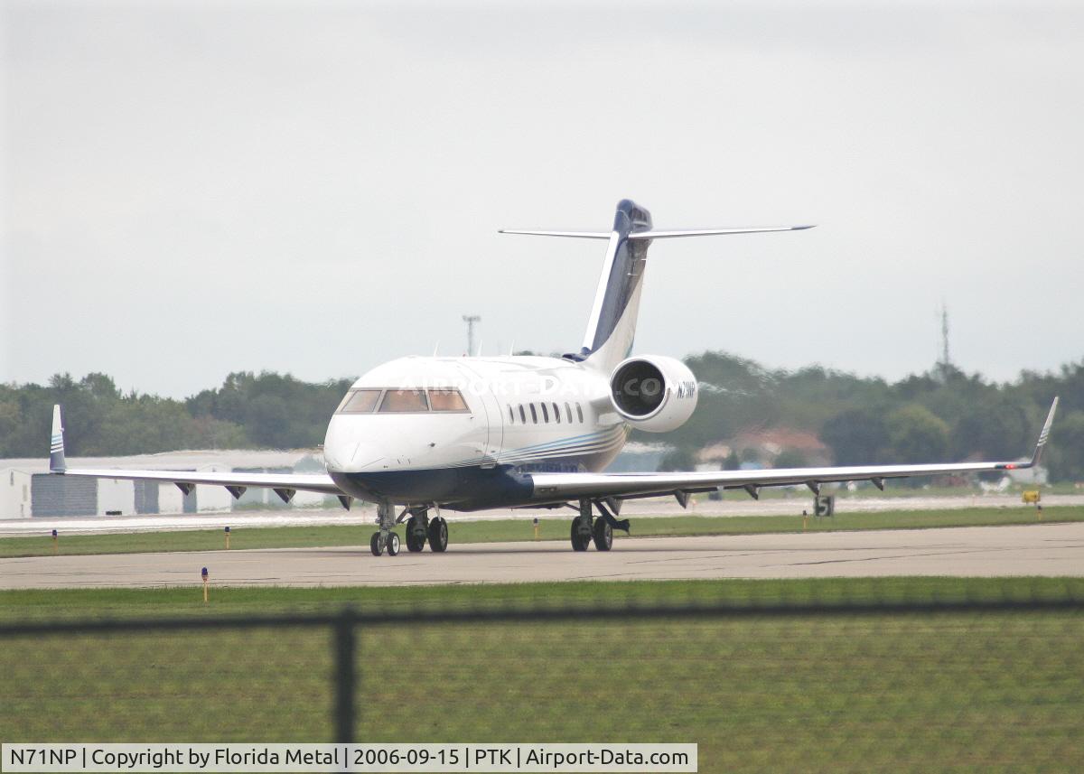N71NP, 2001 Bombardier Challenger 604 (CL-600-2B16) C/N 5504, Ready to take off