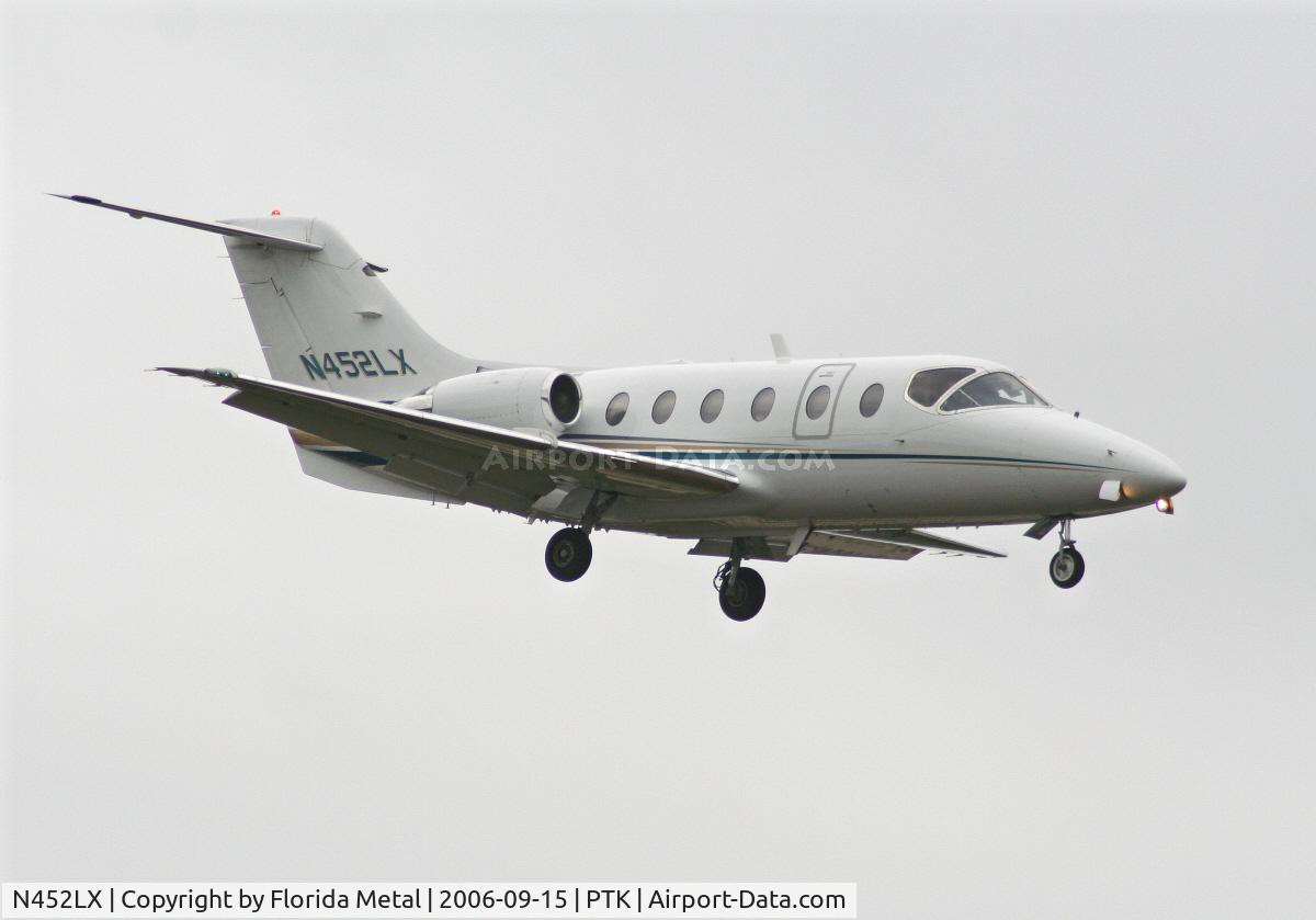 N452LX, 2001 Raytheon 400A C/N RK-317, landing