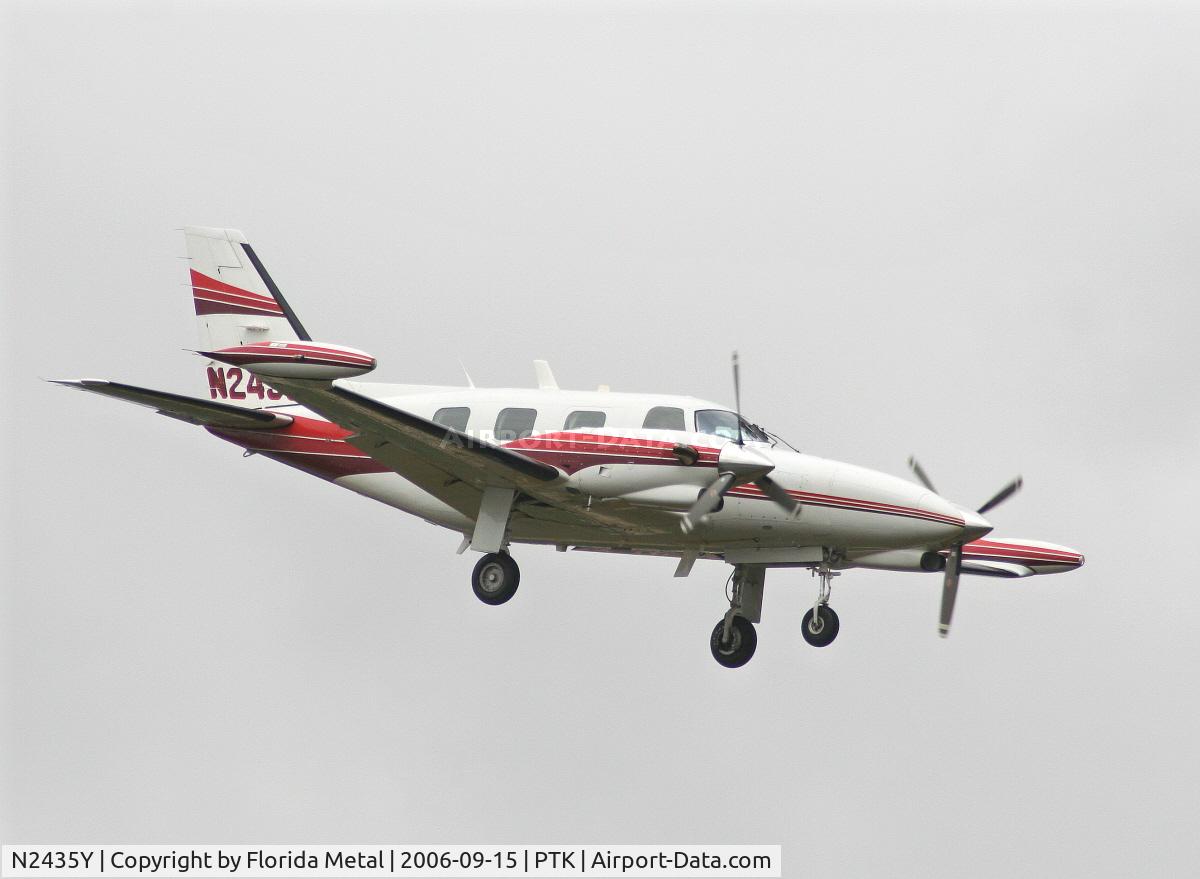 N2435Y, 1981 Piper PA-31T1 Cheyenne I C/N 31T-8104049, landing