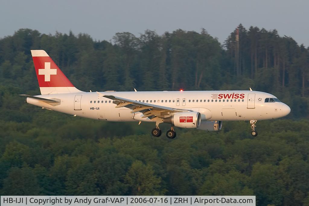 HB-IJI, 1996 Airbus A320-214 C/N 0577, SWISS A320
