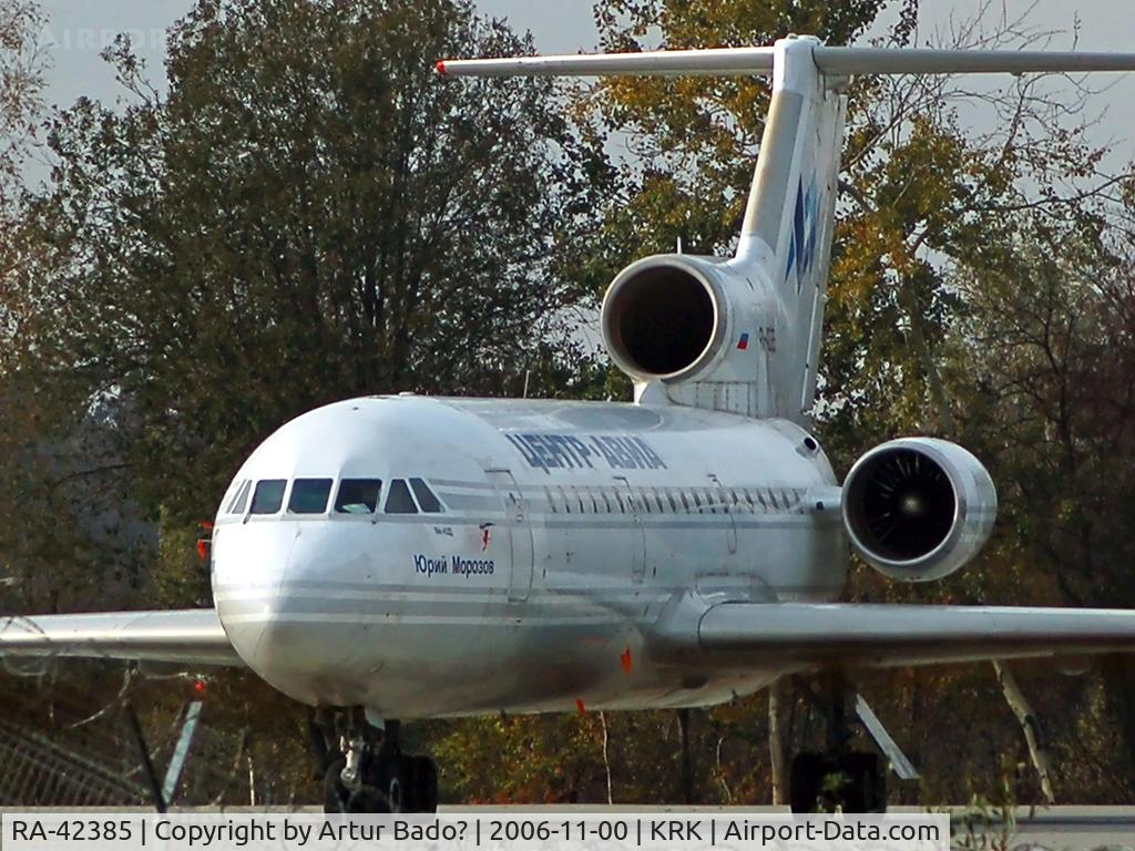 RA-42385, 1990 Yakovlev Yak-42D C/N 4520423016309, Yak 42D - Centr Avia