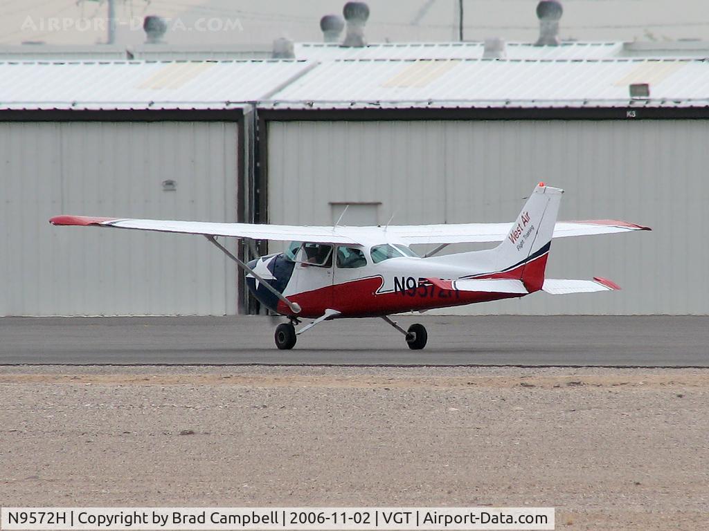 N9572H, 1975 Cessna 172M C/N 17266237, West Air Aviation - Giles Holding Co. / 1975 Cessna 172M - (Skyhawk)