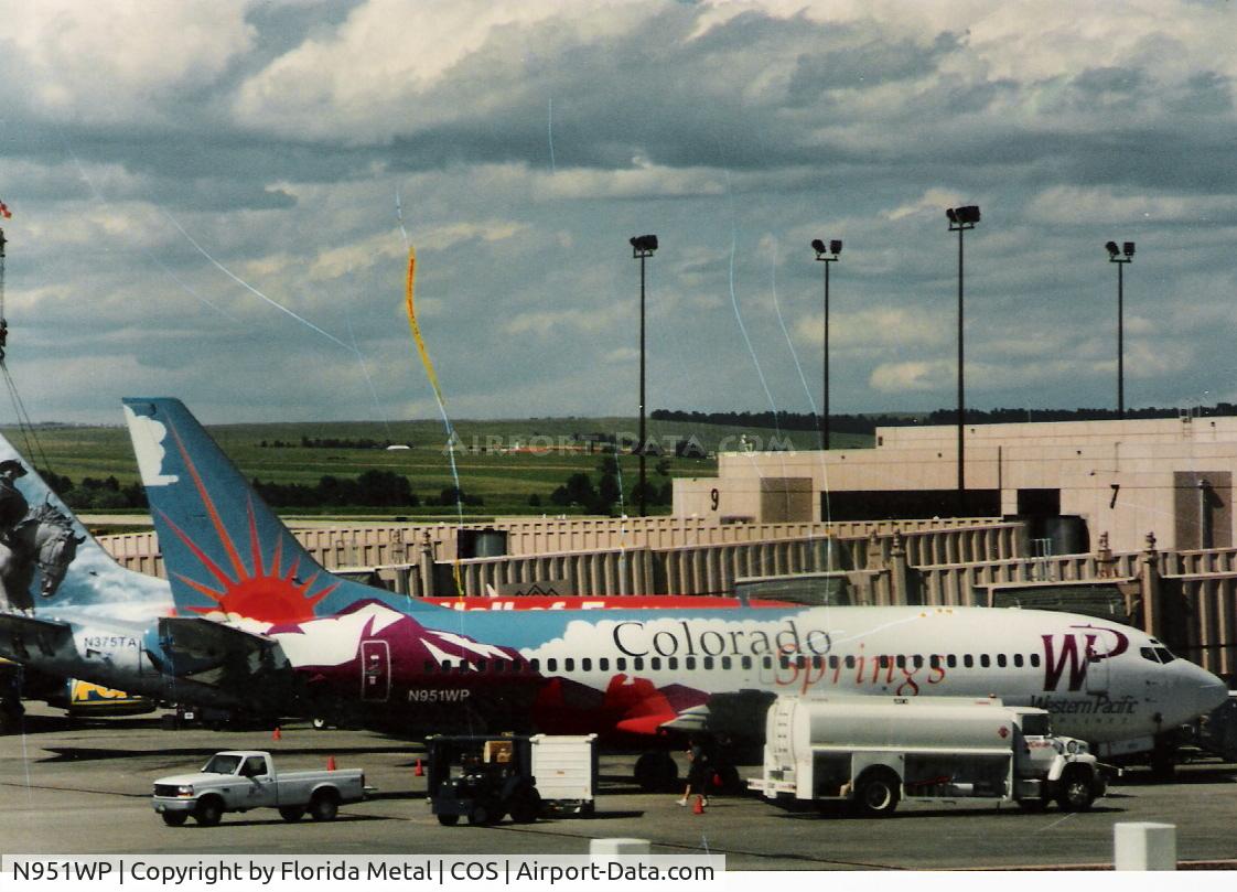 N951WP, 1985 Boeing 737-3B7 C/N 22951, Western Pacific in 1996