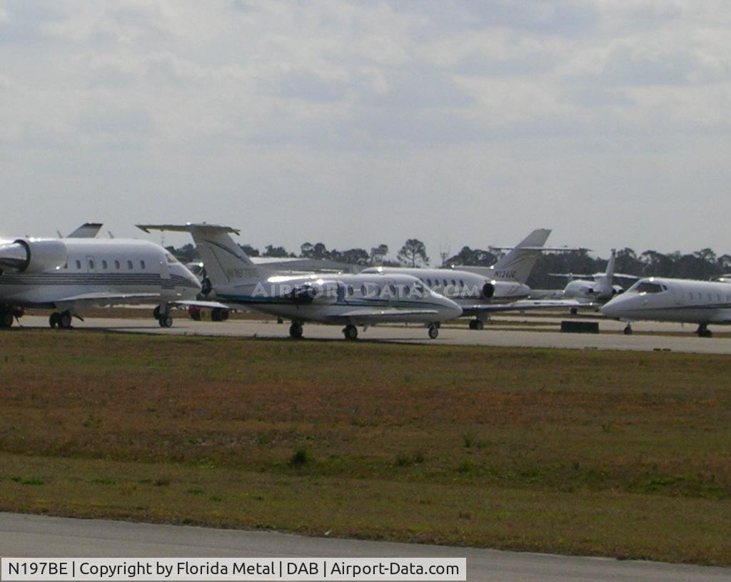 N197BE, 1992 Beech 400A Beechjet C/N RK-33, At Daytona 500 parked on 16/34