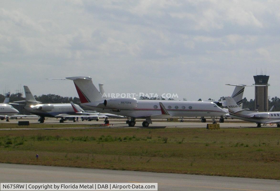 N675RW, 1997 Gulfstream Aerospace G-V C/N 526, Coca Cola Corp at Daytona 500