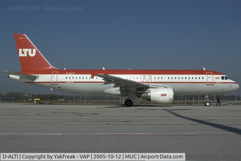 D-ALTI, 2002 Airbus A320-214 C/N 1806, LTU AIrbus 320