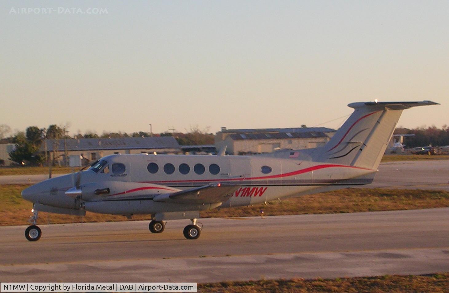 N1MW, 1988 Beech 300 C/N FA-151, Michael Waltrip