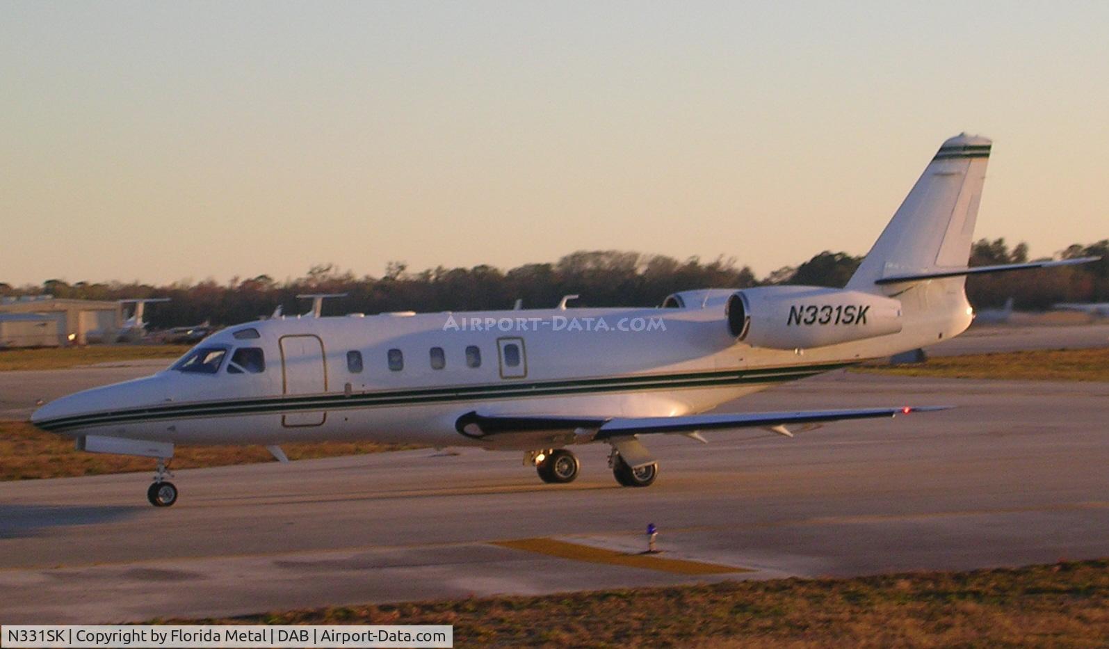 N331SK, 1992 Israel Aircraft Industries IAI-1125 Astra SP C/N 063, Leaving after one of the races
