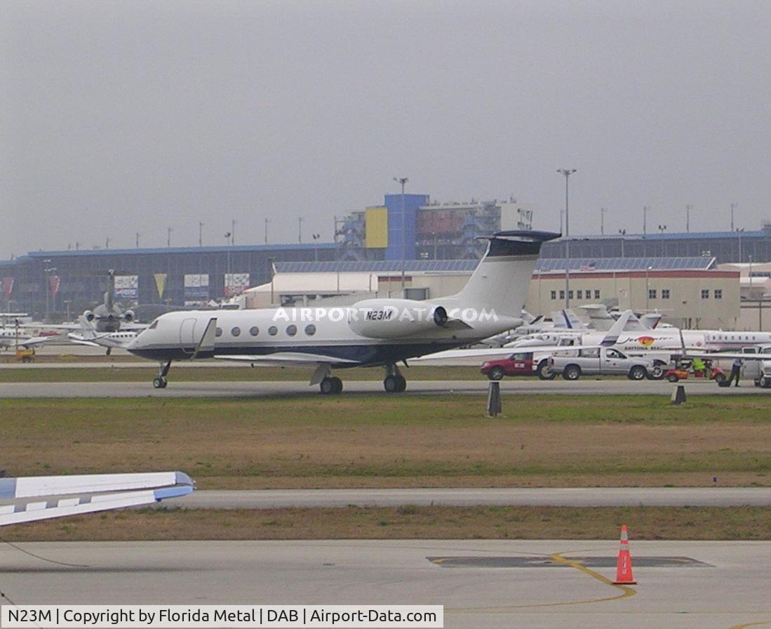N23M, 1999 Gulfstream Aerospace G-V C/N 579, G-5 at DAB