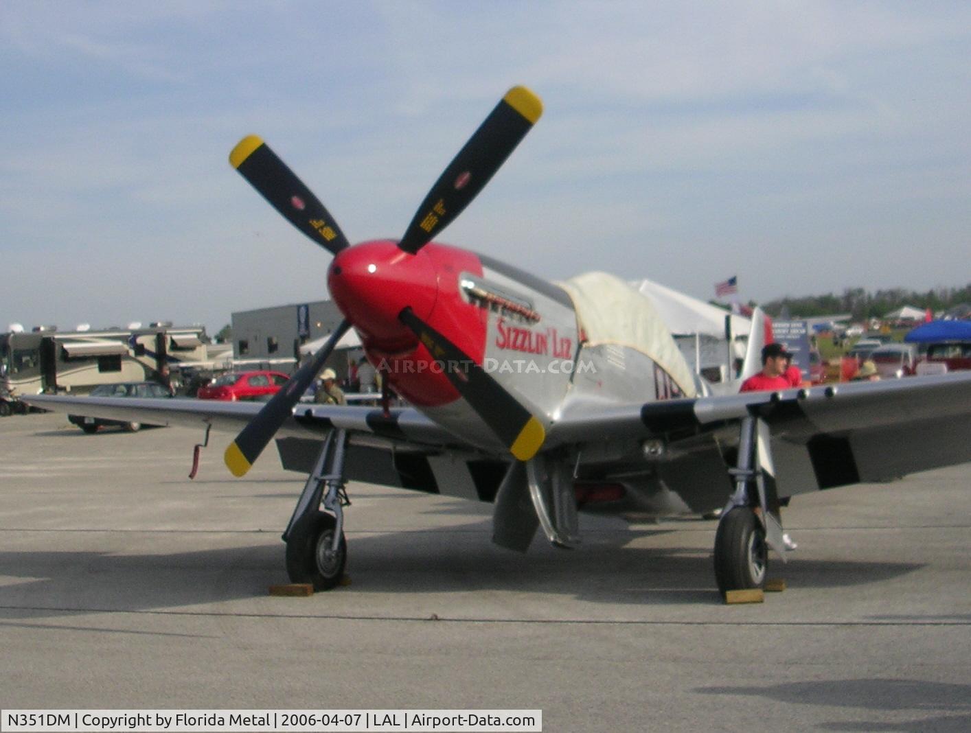 N351DM, 1944 North American P-51D Mustang C/N 122-40998 (44-74458), Sizzlin Liz
