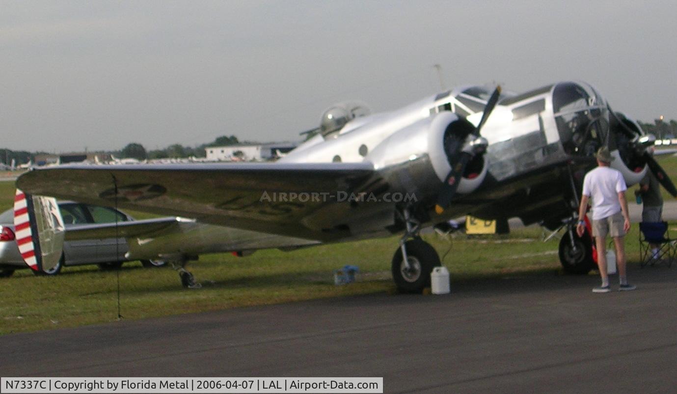 N7337C, 1943 Beech AT-11 Kansan C/N 4597, Sun N Fun
