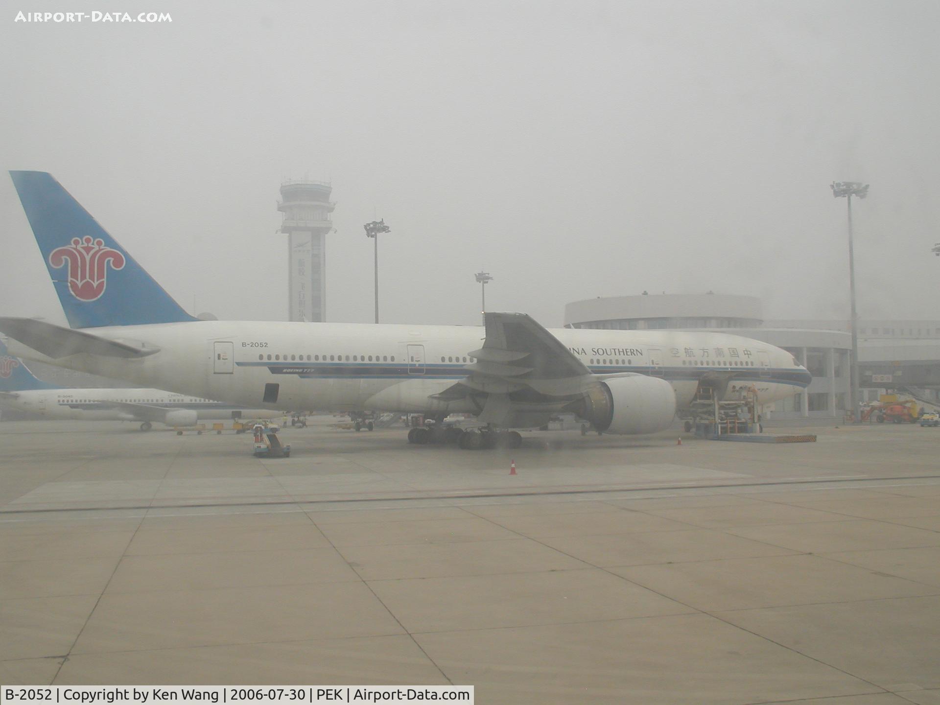 B-2052, 1996 Boeing 777-21B C/N 27358, China Southern Boeing 777 at Beijing Capital International (PEK)