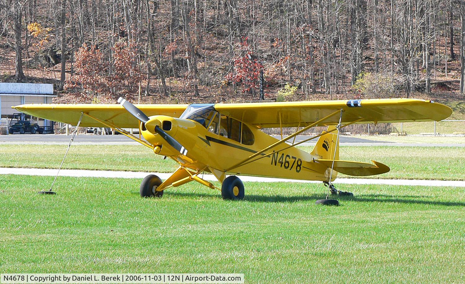 N4678, 2006 Cub Crafters CC18-180 Top Club C/N CC18-0018, A long way from its Yakima, WA, home, this Cub Crafters enjoys the autumn serenity of Sussex County, NJ.