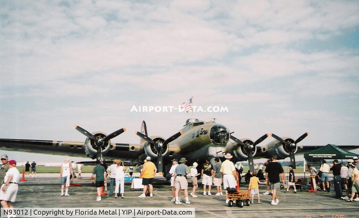 N93012, 1944 Boeing B-17G-30-BO Flying Fortress C/N 32264, Nine O Nine