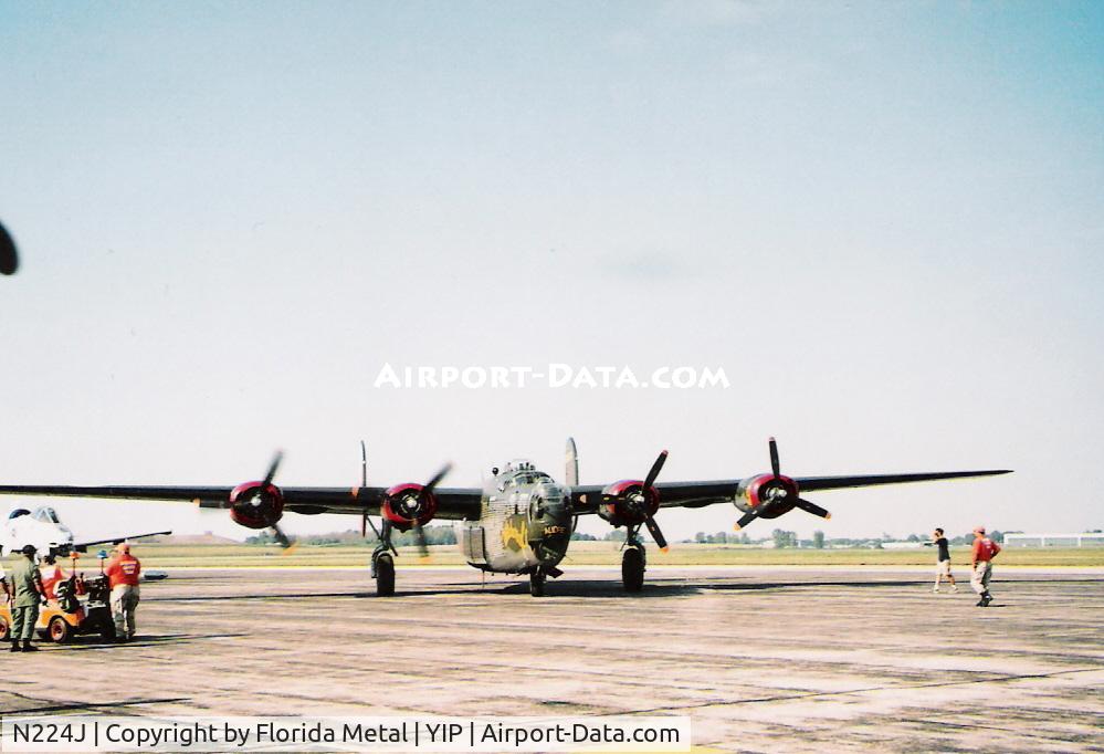 N224J, 1944 Consolidated B-24J-85-CF Liberator C/N 1347 (44-44052), Witchcraft