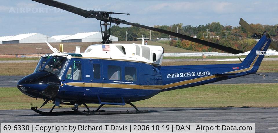 69-6330, Bell UH-1N Iroquois C/N 31069, United States of America  tail #96630.Stopover in Danville Va. Told it was a U.S. Air Force helo.