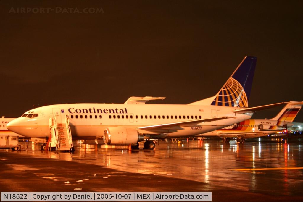 N18622, 1994 Boeing 737-524 C/N 27526, Resting at Mexico City airport.