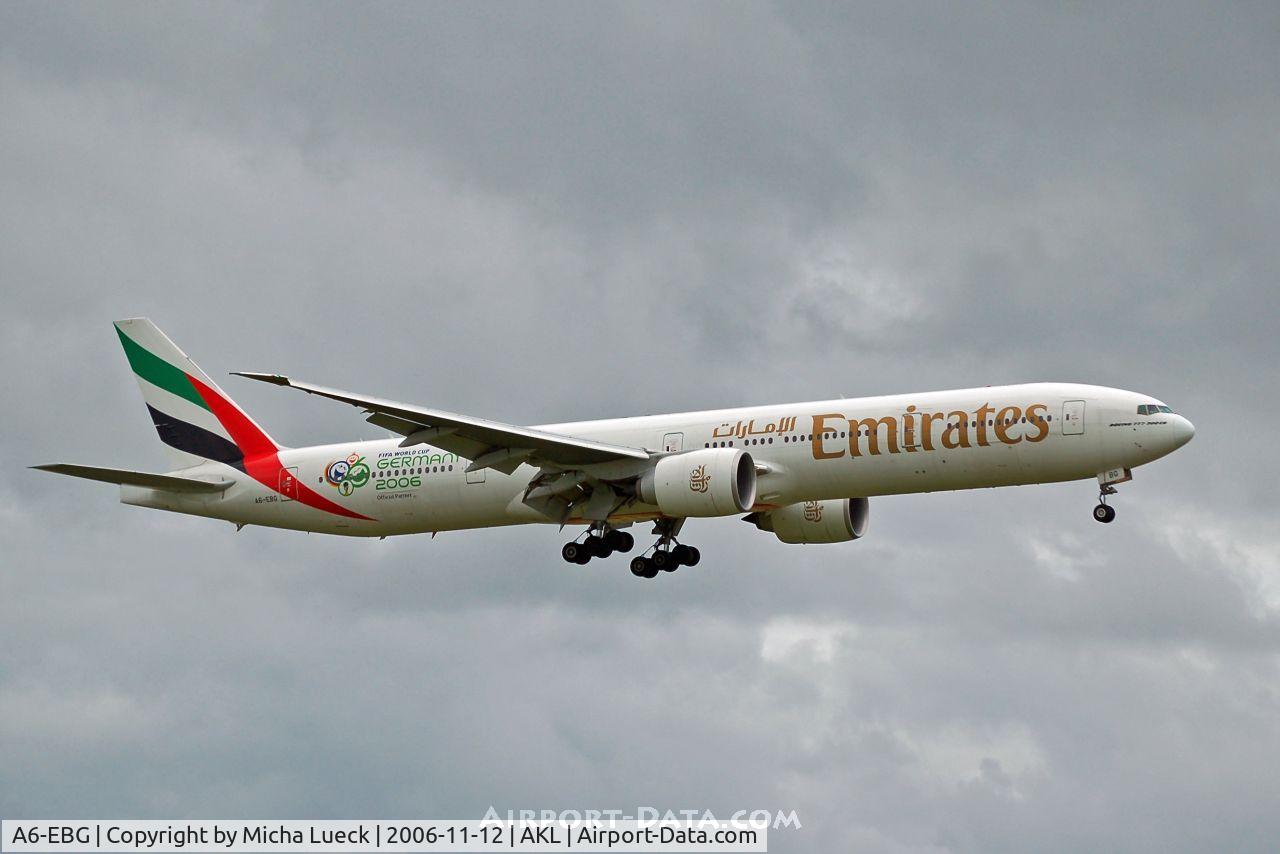 A6-EBG, 2005 Boeing 777-36N/ER C/N 33862, On approach to Auckland