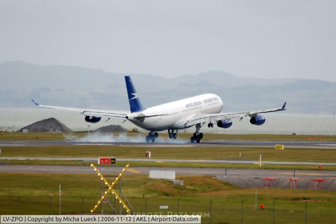 LV-ZPO, 1993 Airbus A340-211 C/N 063, Burning rubber at touch-down in Auckland