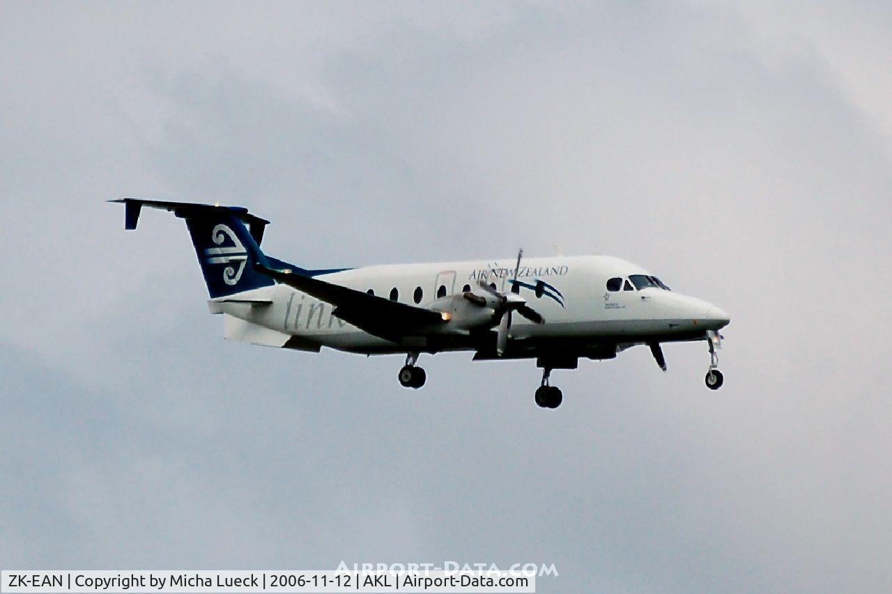 ZK-EAN, 2002 Raytheon Aircraft Company 1900D C/N UE-437, On approach to Auckland