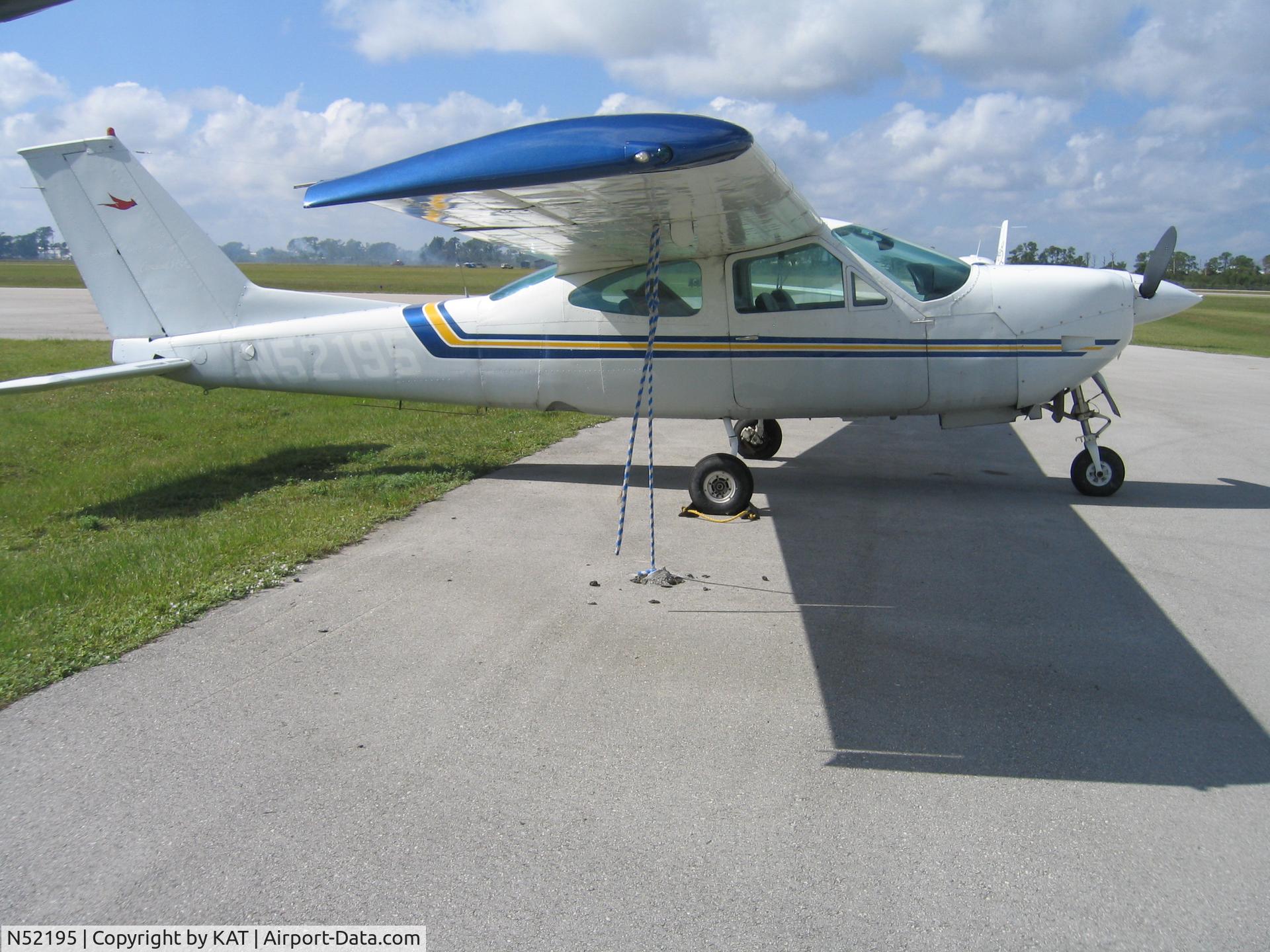 N52195, Cessna 177RG Cardinal C/N 177RG1191, nice